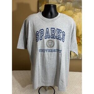 Vintage Gildan Sparks University 2002 Alumni  Graphic Gray Tee Men’s Size XL